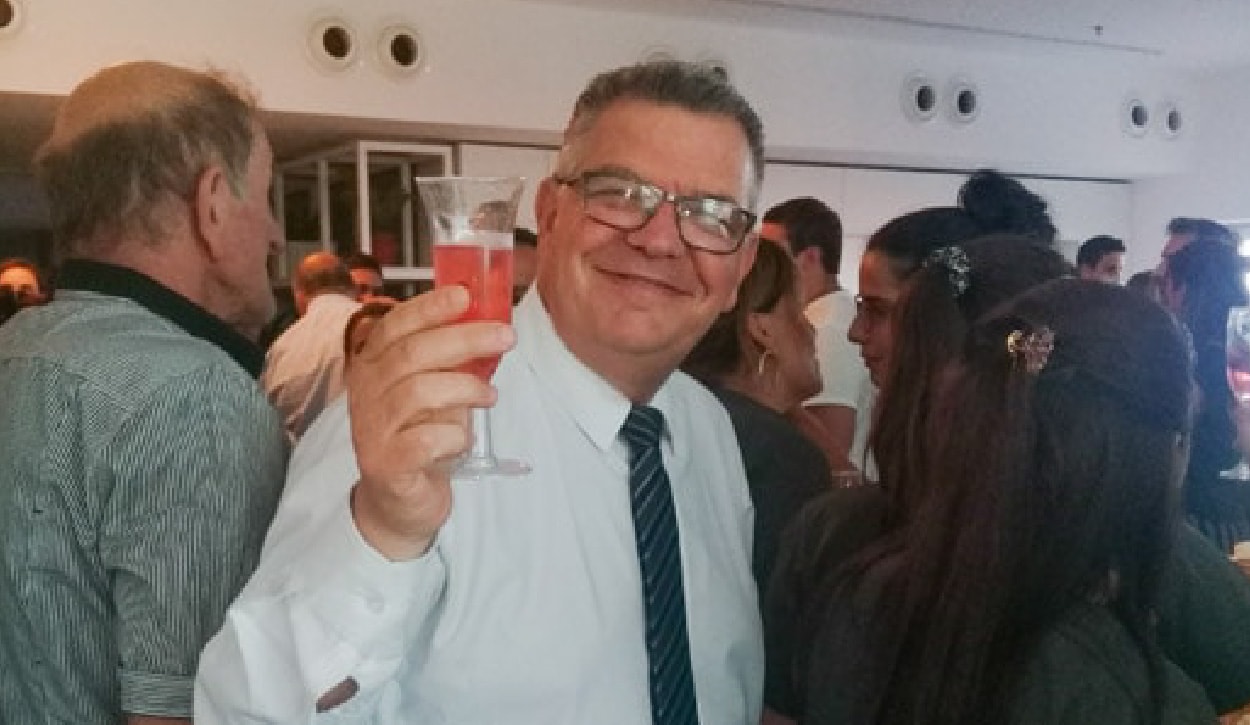 Mesa de trabajo 8-min